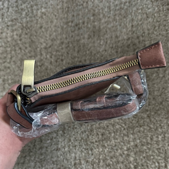 Le Miel Brown Vegan Leather Crossbody Expanding Wallet Purse NWT - Picture 9 of 14